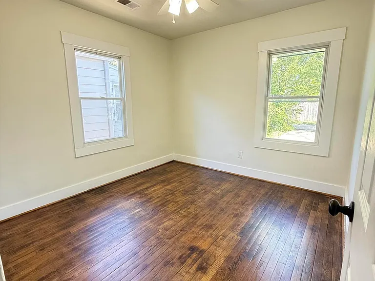 1111 Dresden Ave — Photo 7