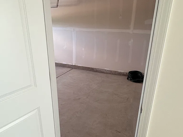 83 Broward Ln — Photo 6