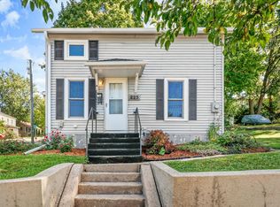 225 Hillside Ave, Stoughton, WI 53589