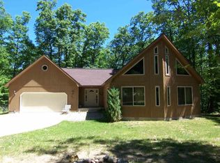 311 Crystal Ln, Higgins Lake, MI 48627