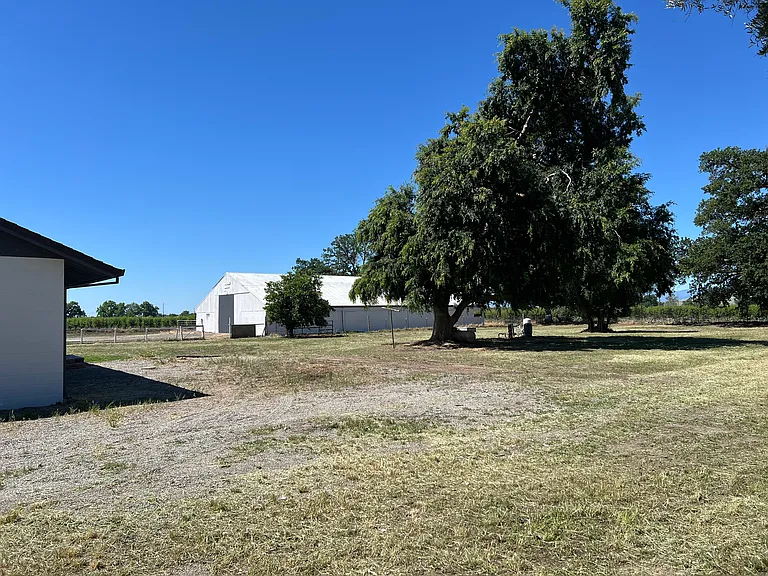 4693 County Rd E — Photo 4