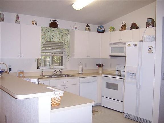 Kitchen/Whirpool Appliances