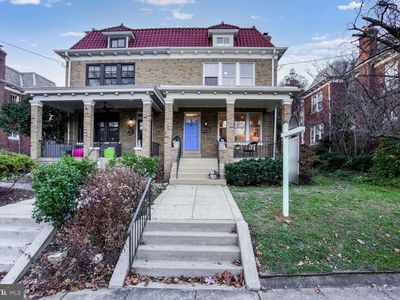4306 37th St NW, Washington, DC, 20008