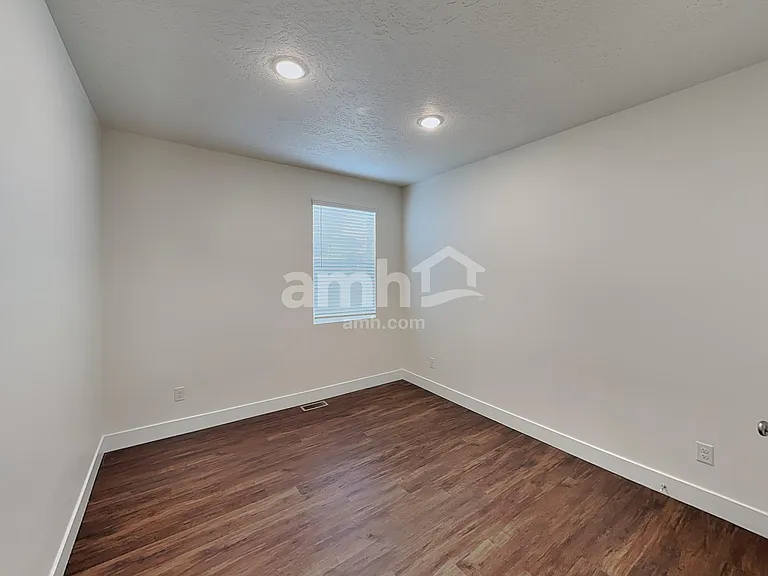 9315 W Barcelona St — Photo 18