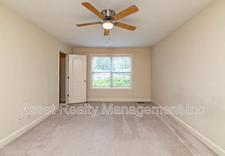 4730 Forest Landing Way — Photo 16
