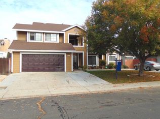 881 Snowgoose Ln, Manteca, CA