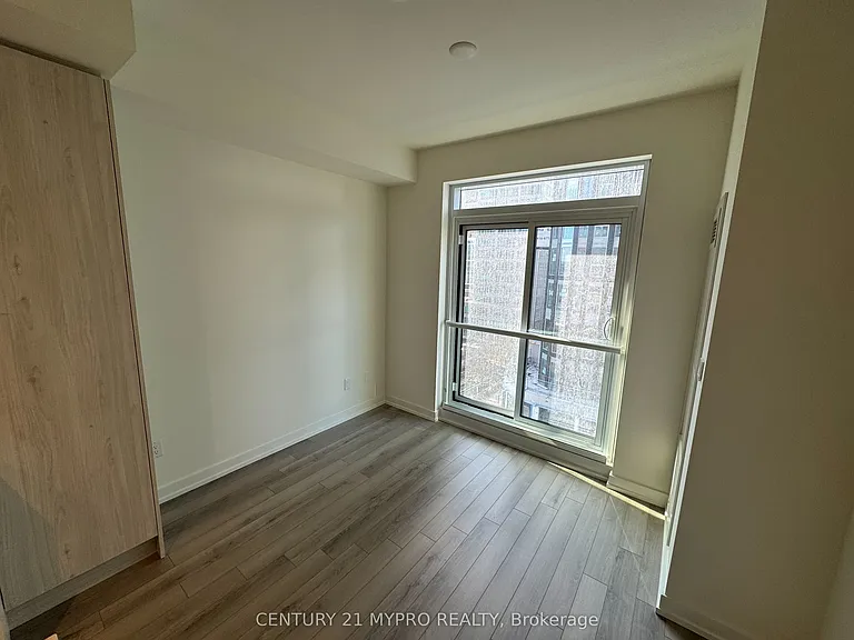 89 Church St #1010 — Photo 3