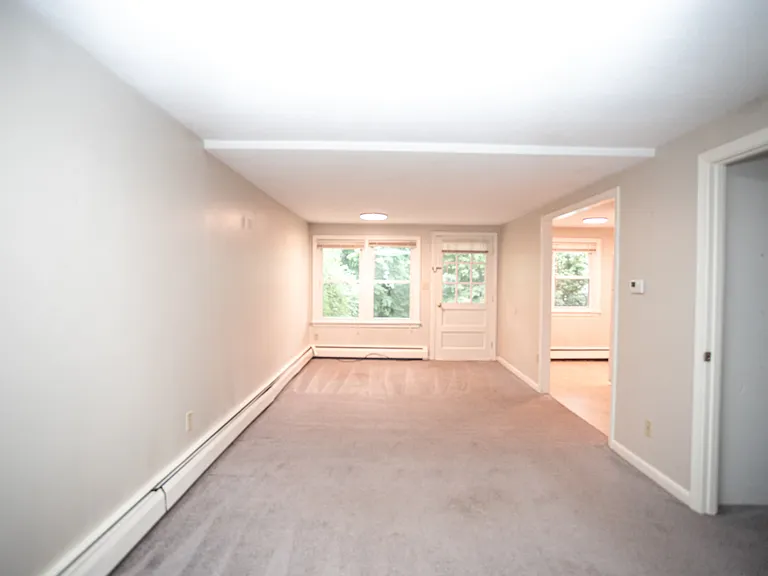 1229 Main St #E — Photo 5