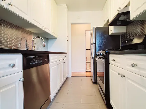 60 Turner Place image 5 of 10