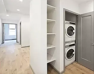 Rented by R New York