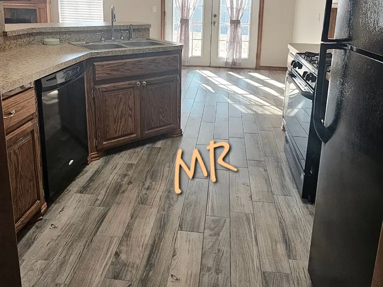 624 E Katelyn Ln — Photo 8