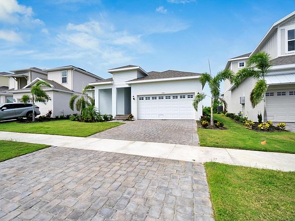 2nd image of 943 Signet Dr