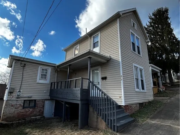 703 9th St, Marietta, OH 45750