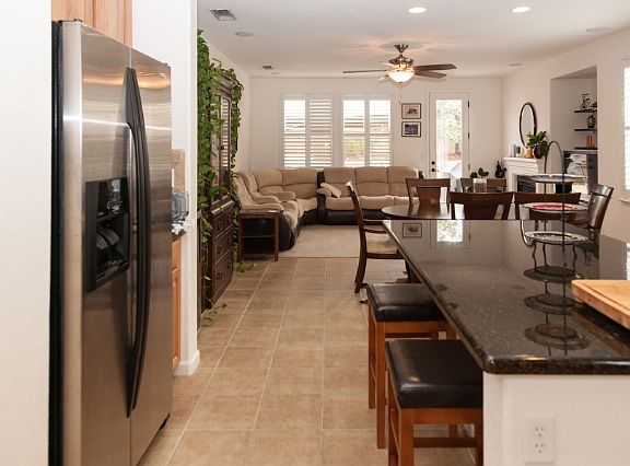 Kitchen island to family roo