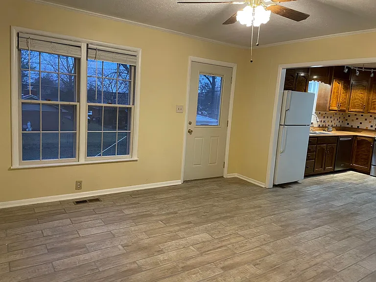 1516 Fell Ave NE — Photo 19