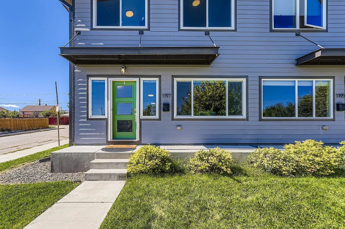 Front door - 1197 S Mariposa St