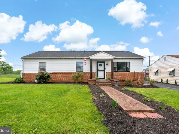 620 State Cir, Martinsburg, WV 25401