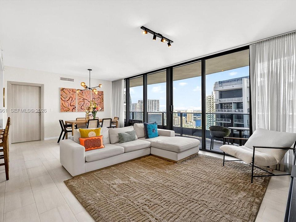 1st image of 1000 Brickell Plz #4809