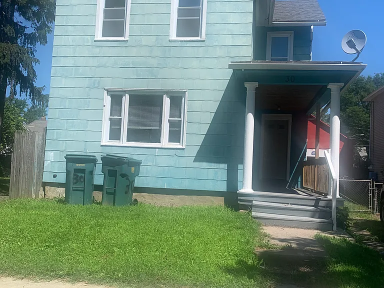 30 Locust St — Photo 9
