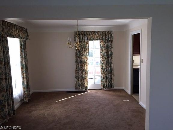 2nd image of 20401 Parkview Ave