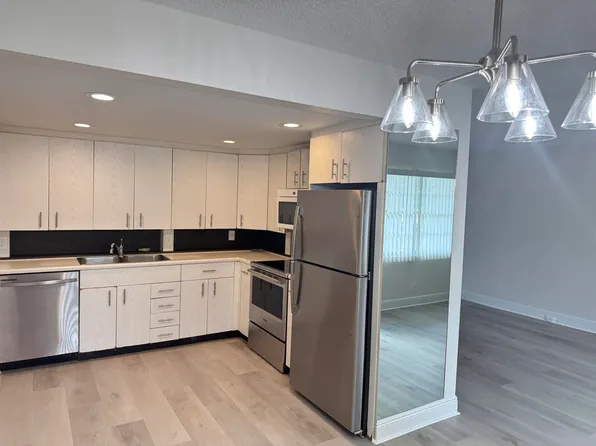 2039 Rexford C #C, Boca Raton, FL 33434