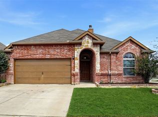 1481 Eagle Nest Dr, Azle, TX 76020