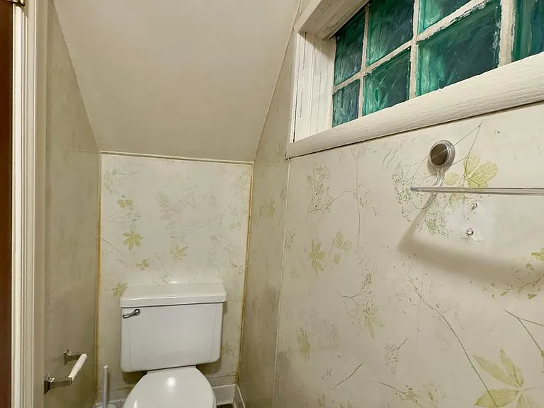 331 S Ann St — Photo 9