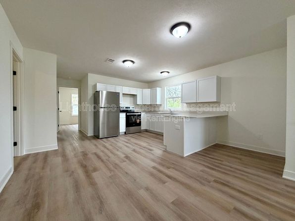 313 Orchard Ave #2
