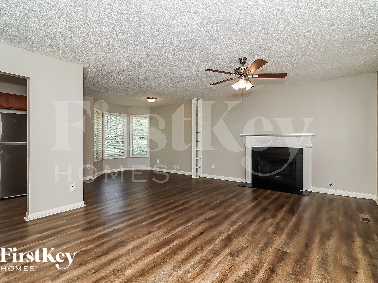 3 bed, 2.0 bath, 1351 sqft, $1,980 — Photo 3