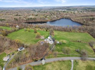 63 Uxbridge Rd, Sutton, MA 01590