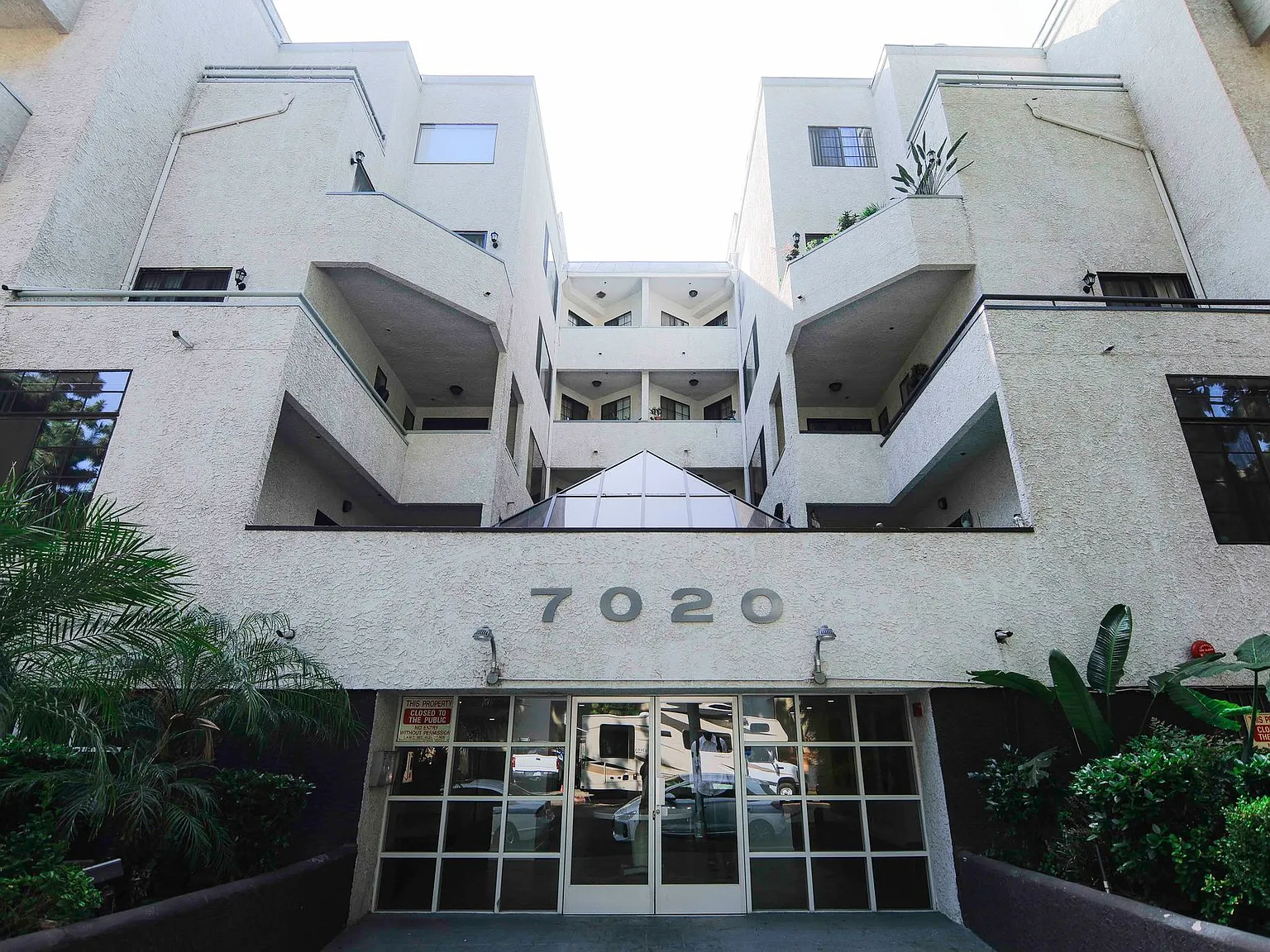 7020 Lanewood Ave, Los Angeles, CA 90028 — Photo 2