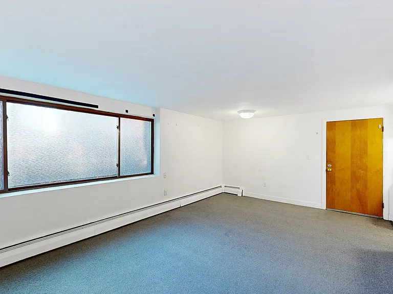 191 W Wyoming Ave #4 — Photo 2