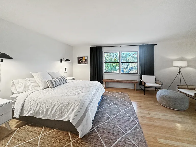 250 Pine Tree Ct — Photo 6
