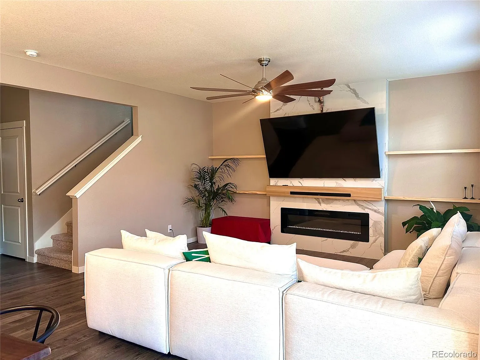 4 bed, 2.5 bath, 2428 sqft, $3,800 — Photo 4