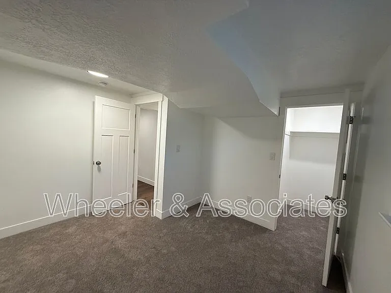 3714-3718 Brinker Ave — Photo 23