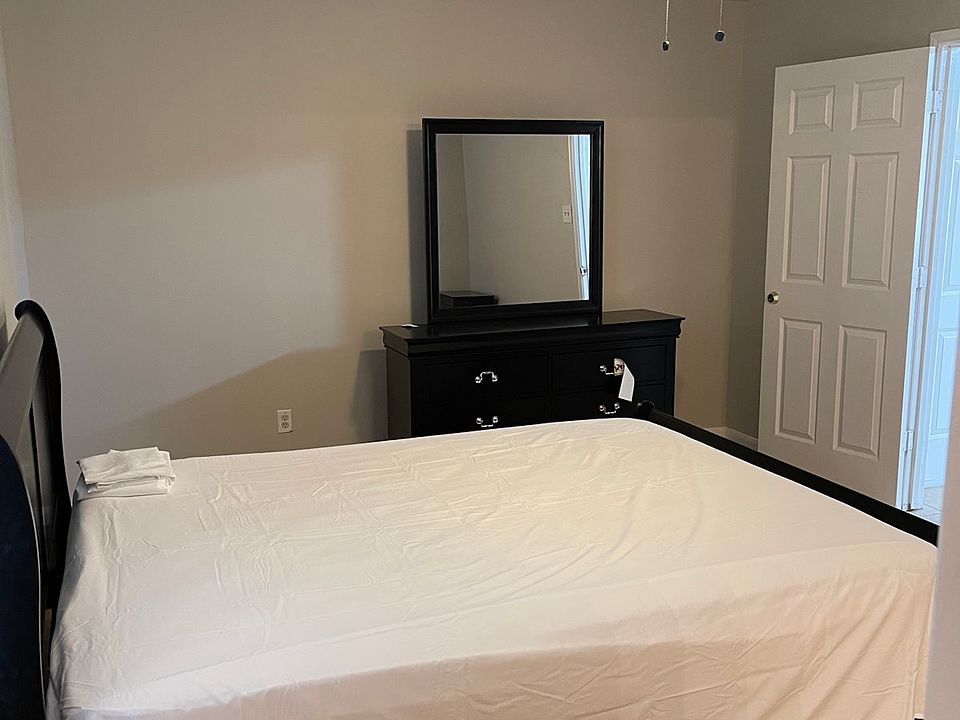 2nd image of 23355 High Point St #D