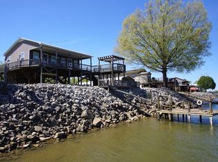 280 Lagoon Ln, Decaturville, TN 38329