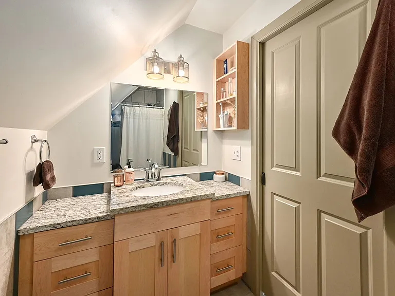 2012 N Palmer St #2012 — Photo 10