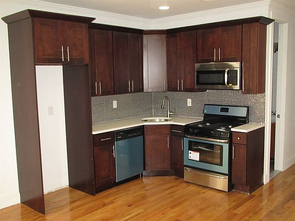 4th image of 321 E 28th St #2