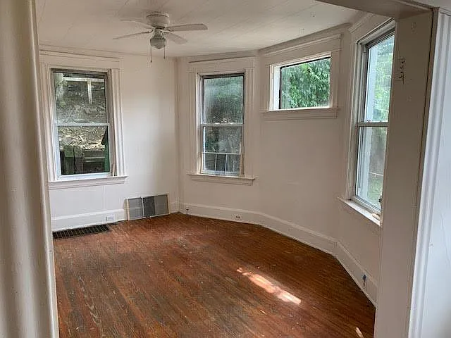 2954 W McMicken Ave — Photo 8