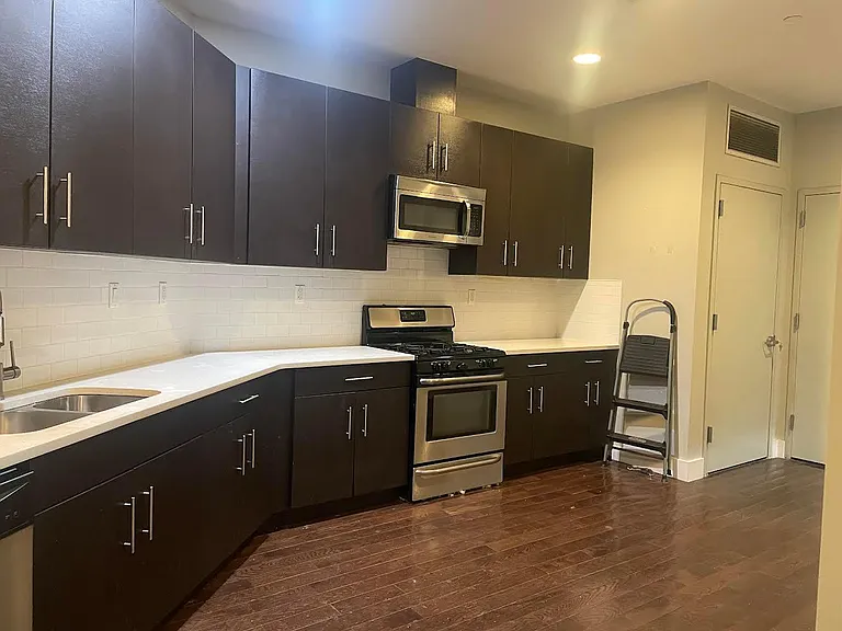 83 Beaver St #2C — Photo 3