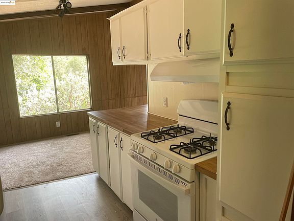 5th image of 21818 Fallview Dr