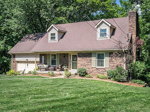 2nd image of 4610 Fox Chase Dr