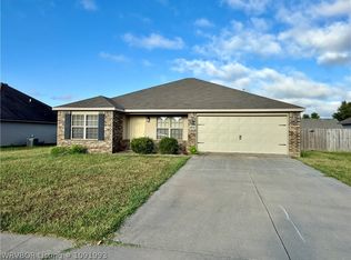 1329 Riley Cir, Alma, AR 72921