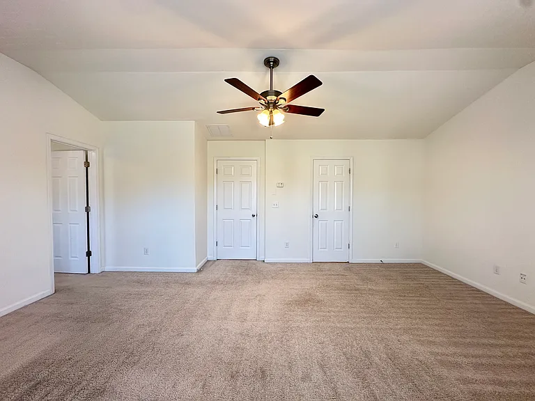 5745 Sterling Ct — Photo 19