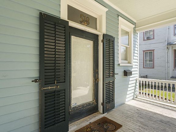 5th image of 518 Huger St