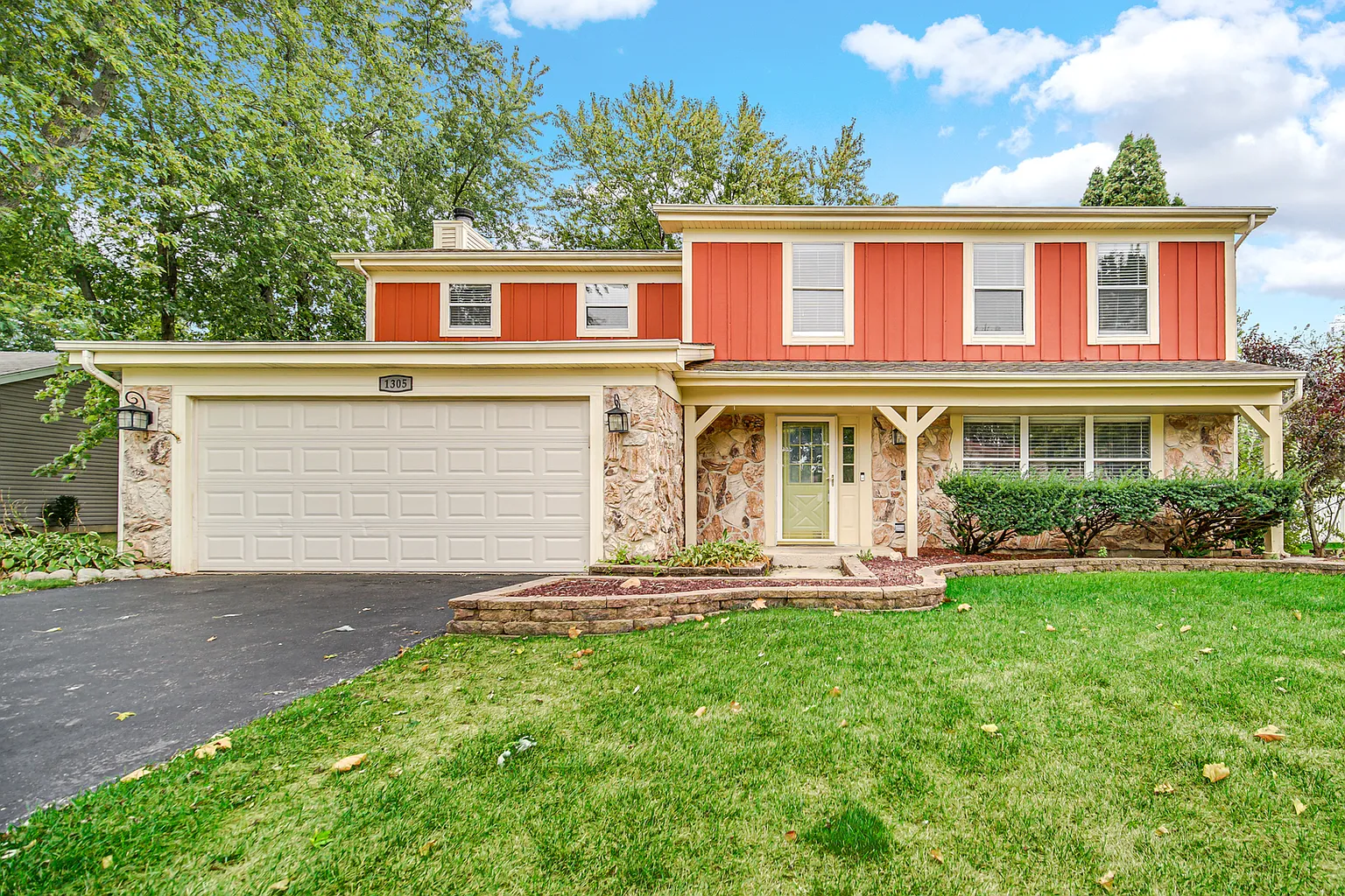 1305 Red Coach Ln photo 1