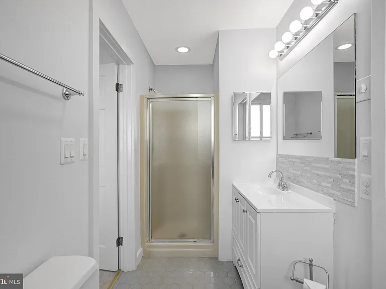 2031 Hillside Dr — Photo 66