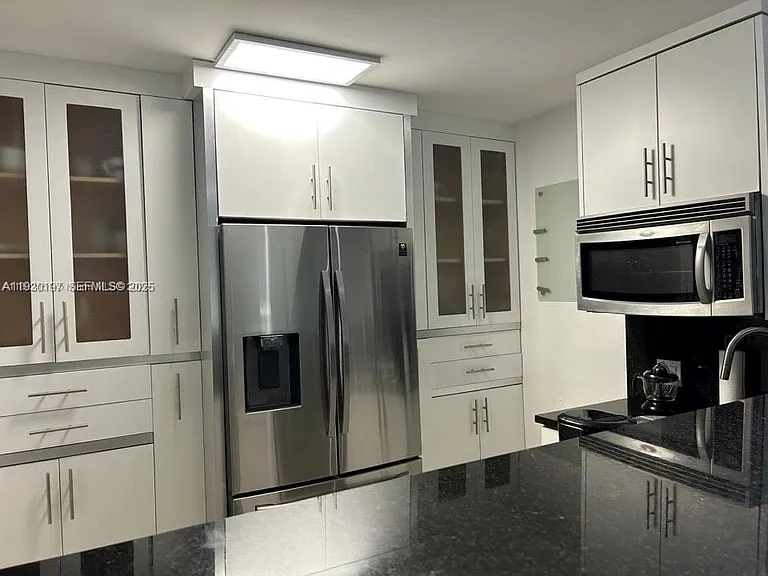 100 Bayview Dr #309 — Photo 9
