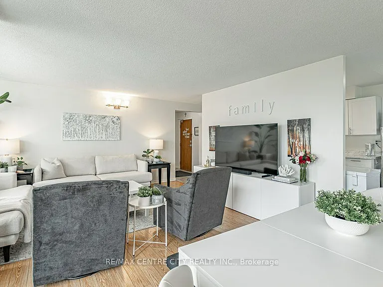127 Belmont Dr #908 — Photo 15